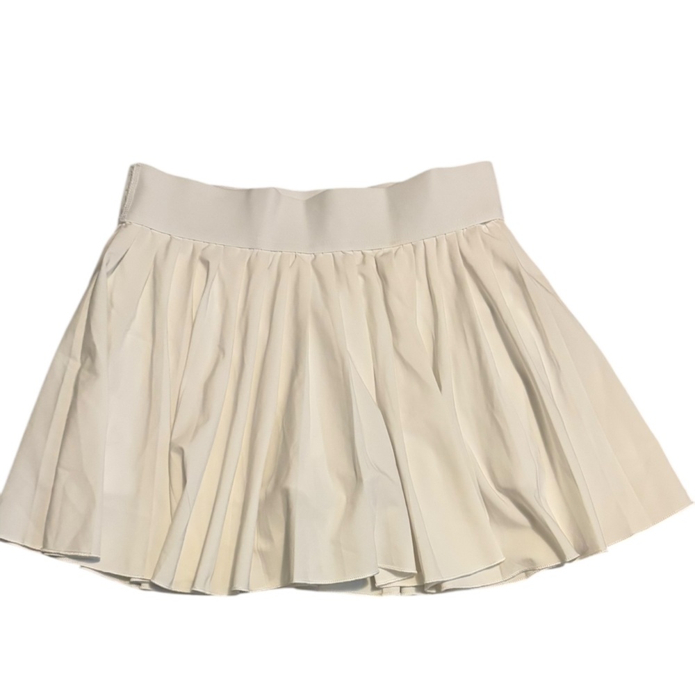 Aritzia TNA Action Pleated Tennis Skirt White XS Built-In Shorts Athleisure